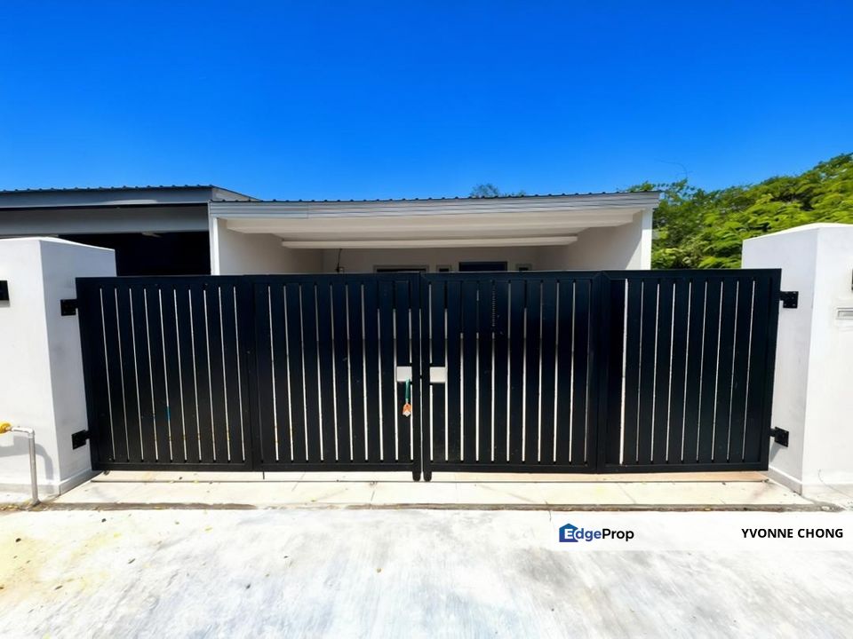 Renovated single storey house for sale @ Gelang Patah Taman Dato Syed Mohd Idrus, Johor, Gelang Patah