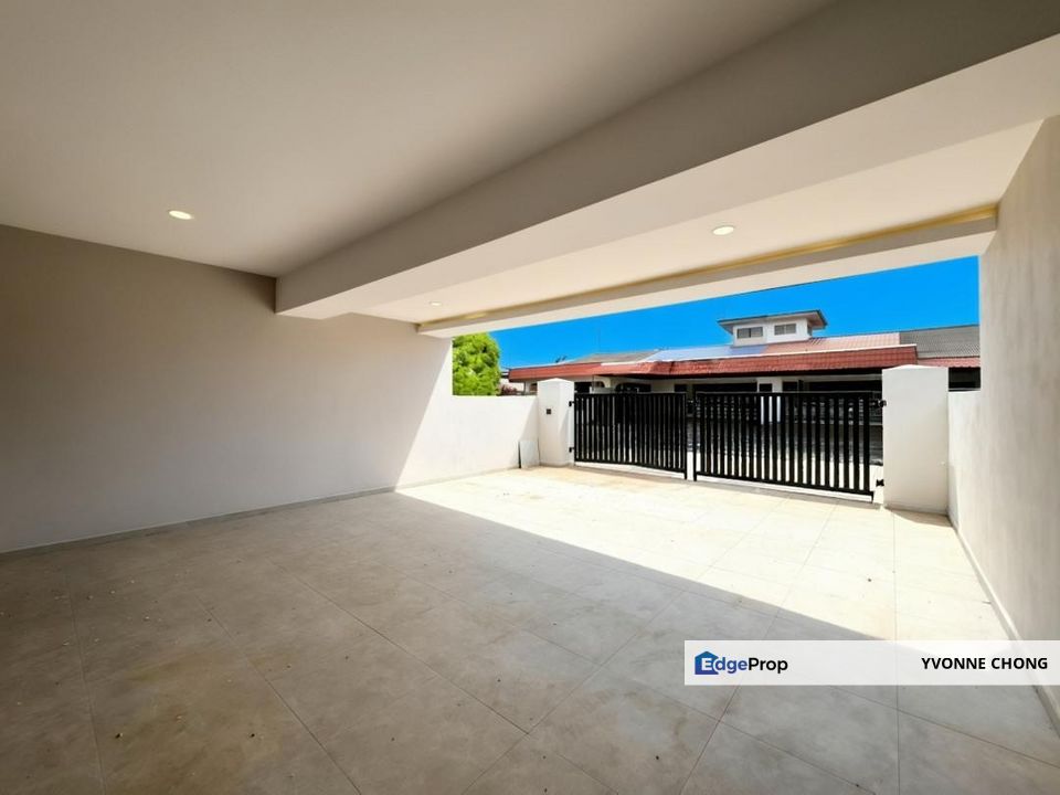 Renovated single storey house for sale @ Gelang Patah Taman Dato Syed Mohd Idrus, Johor, Gelang Patah