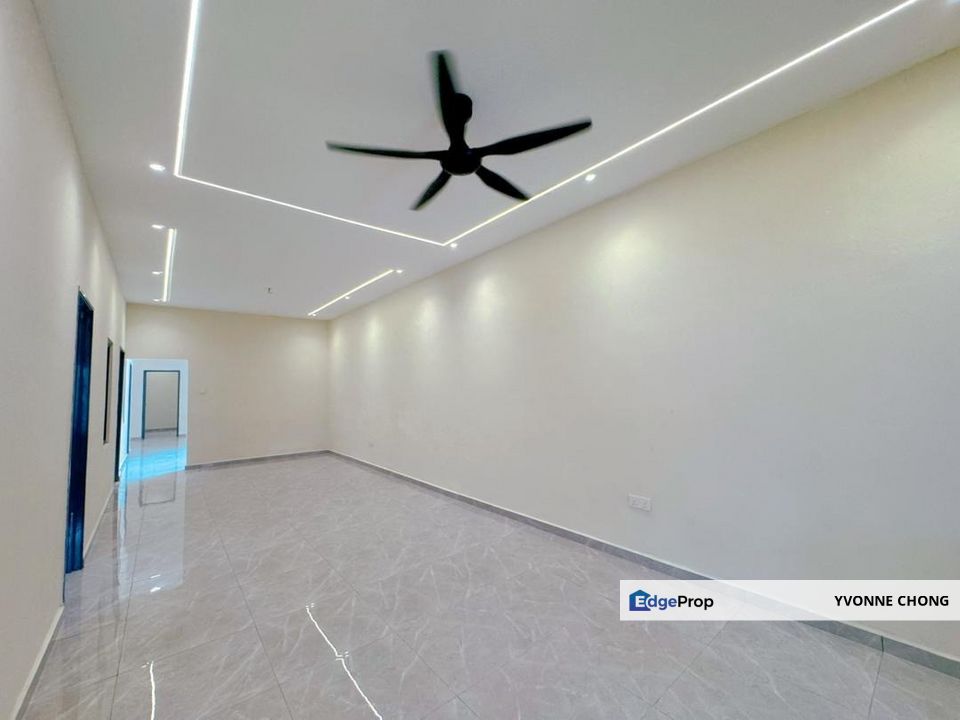 Renovated single storey house for sale @ Gelang Patah Taman Dato Syed Mohd Idrus, Johor, Gelang Patah