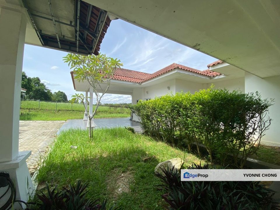Single storey villa for sale @ Leisure Farm , Johor, Gelang Patah