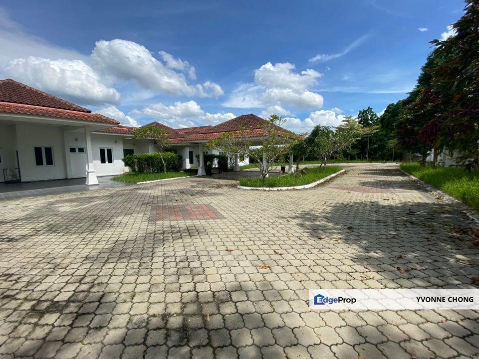 Single storey villa for sale @ Leisure Farm , Johor, Gelang Patah