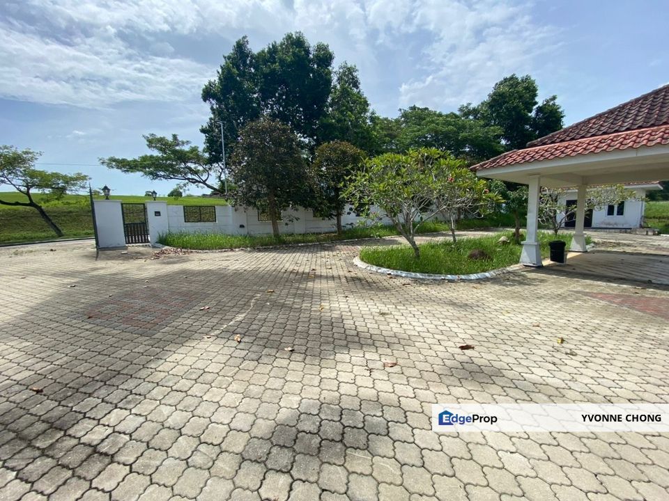 Single storey villa for sale @ Leisure Farm , Johor, Gelang Patah