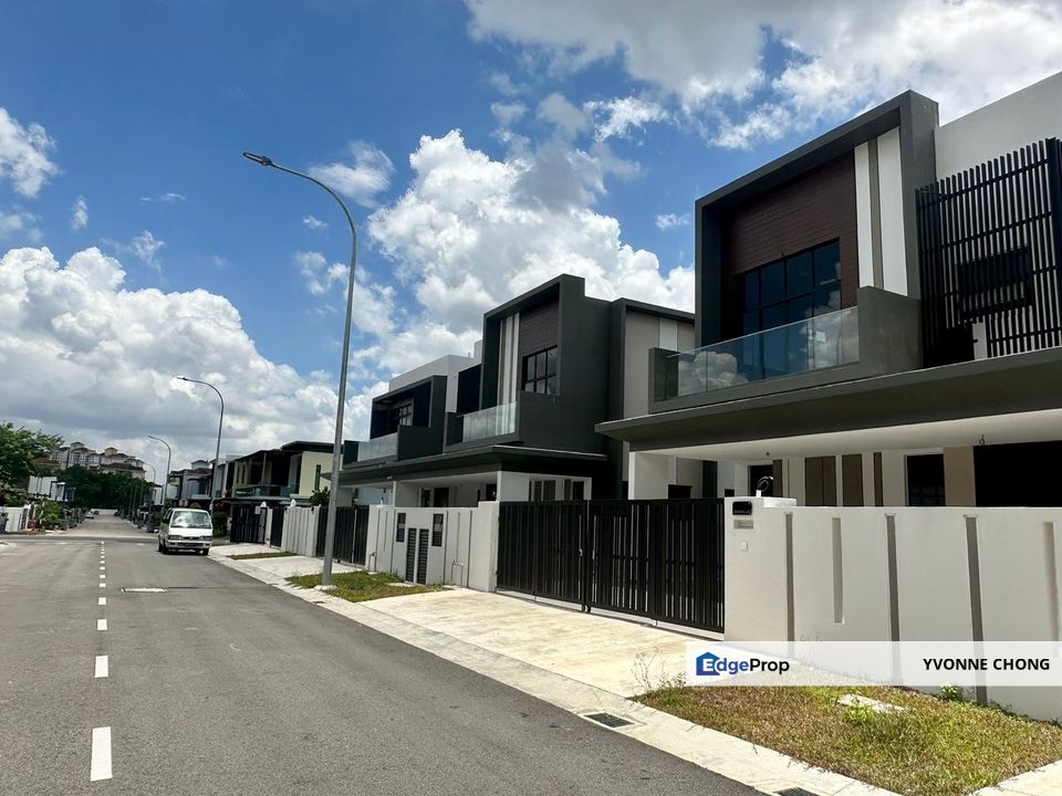 2 storey semi D for rent @ Danga Sutera Skudai , Johor, Skudai