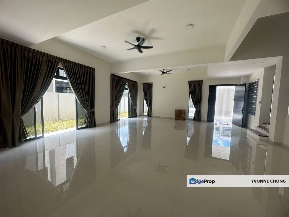 2 storey semi D for rent @ Danga Sutera Skudai , Johor, Skudai