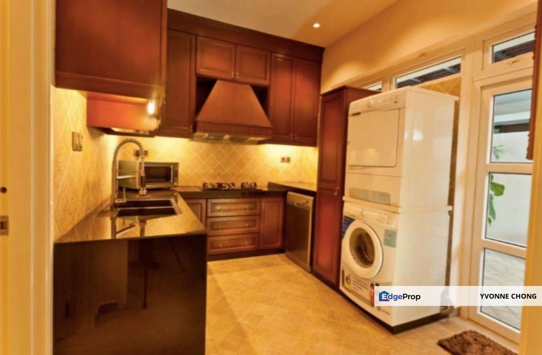 Link bungalow house with swimming pool for rent @ Golf West Horizon Hills , Johor, 