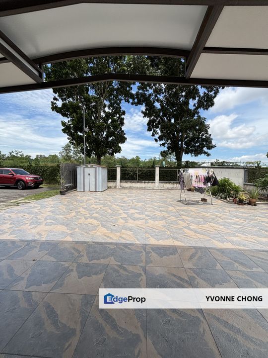 Endlot with land 2 storey cluster house for sale @ Taman Sutera Utama , Johor, Skudai