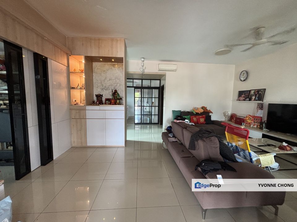 Endlot with land 2 storey cluster house for sale @ Taman Sutera Utama , Johor, Skudai