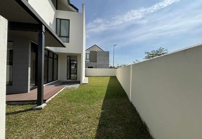 Avira Garden Terraces @ Medini