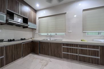 Avenue 6, Bandar Tun Hussein Onn