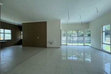 Bandar Tun Hussein Onn