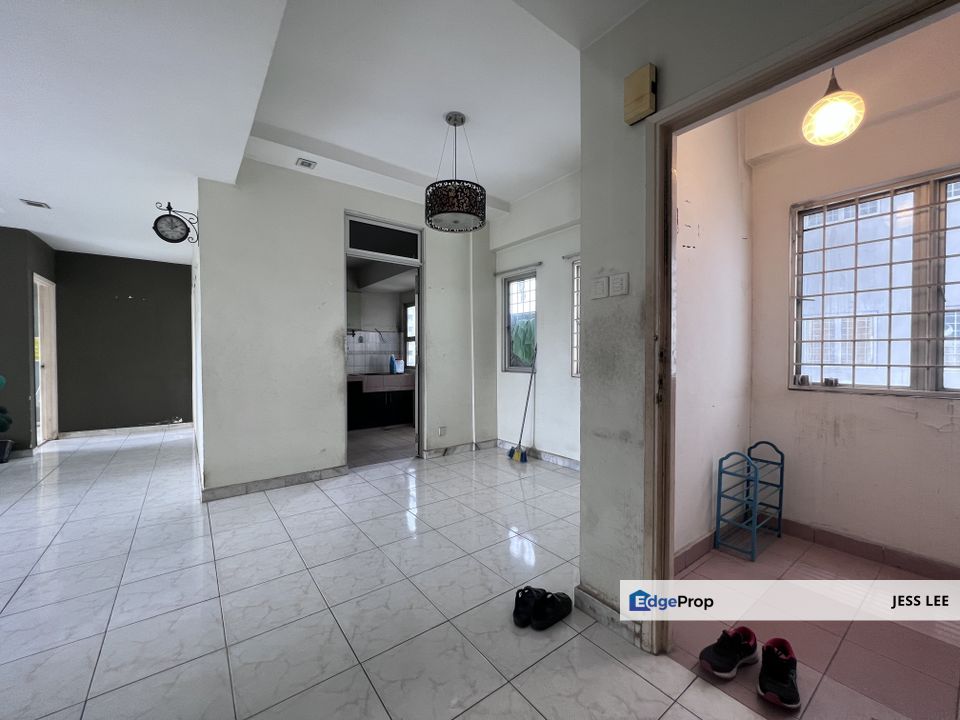 Midah Ria Condominium Cheras Three Bedrooms Facing Kl View, Kuala Lumpur, Cheras