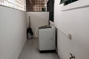 SL 4, Bandar Sungai Long