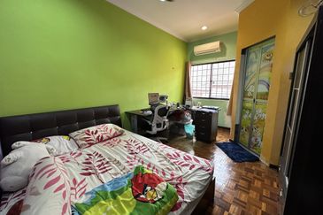 SL 2, Bandar Sungai Long