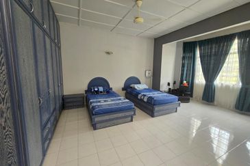 SL 2, Bandar Sungai Long