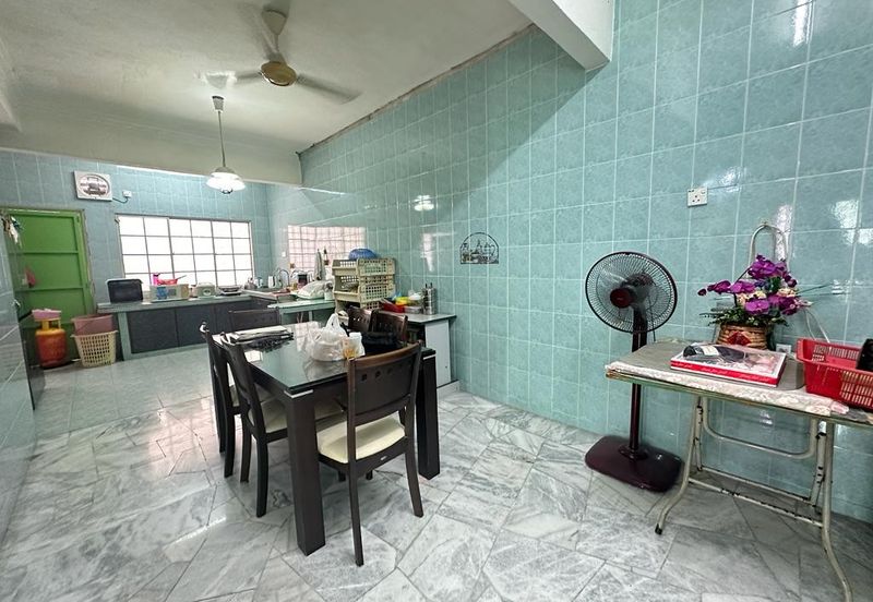 SL 6, Bandar Sungai Long