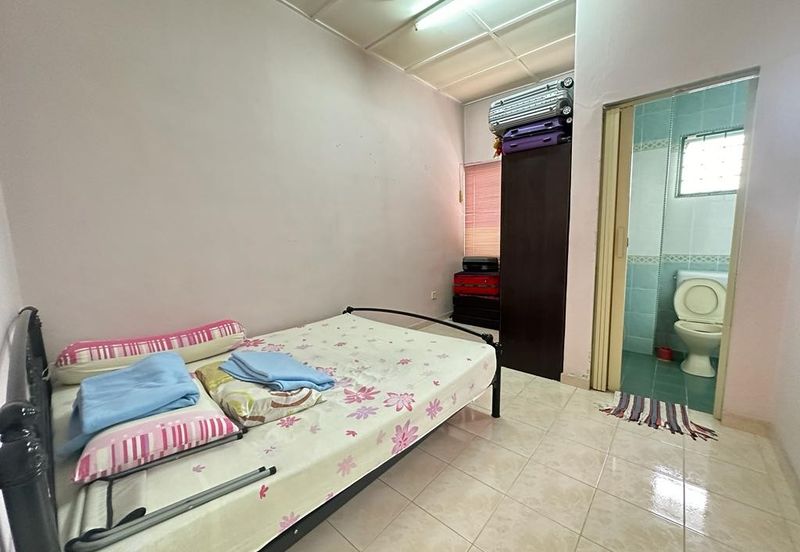 SL 6, Bandar Sungai Long