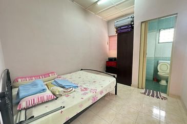 SL 6, Bandar Sungai Long