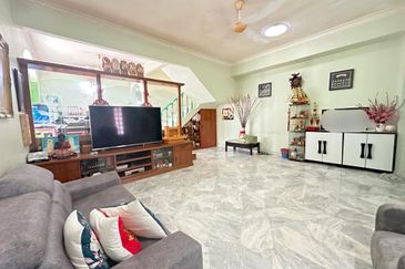 SL 6, Bandar Sungai Long