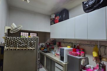 SL 6, Bandar Sungai Long