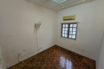 SL 6, Bandar Sungai Long