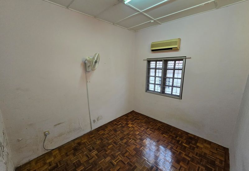 SL 6, Bandar Sungai Long