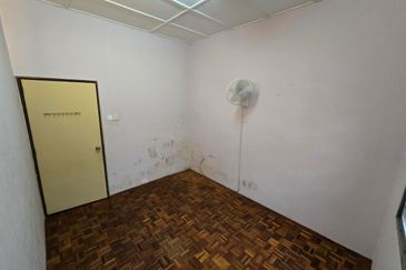 SL 6, Bandar Sungai Long