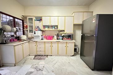 SL7, Bandar Sungai Long