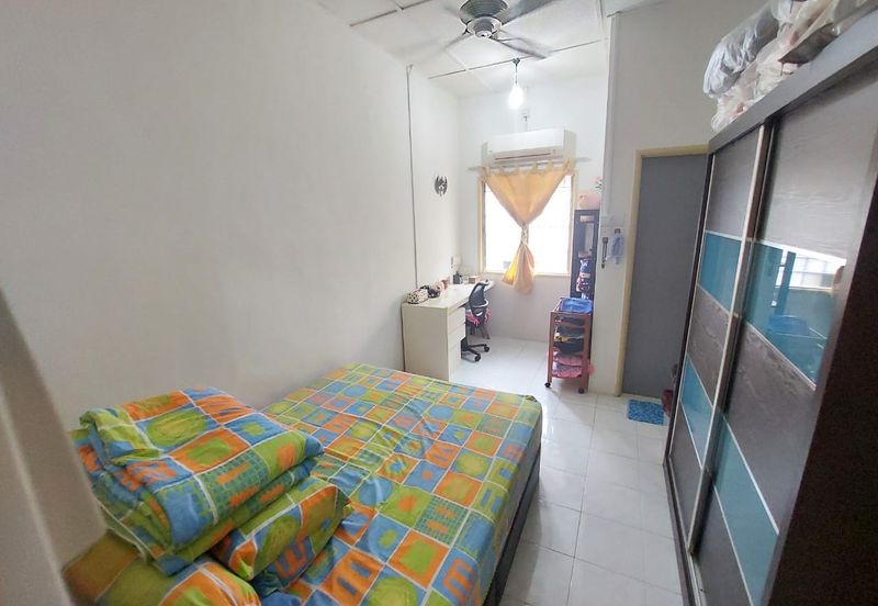 SL 9, Bandar Sungai Long