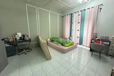 SL 9, Bandar Sungai Long