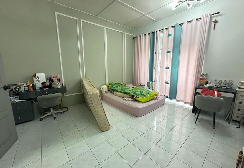 SL 9, Bandar Sungai Long