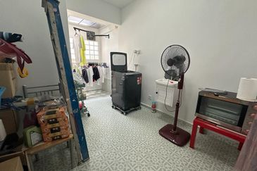 SL 9, Bandar Sungai Long