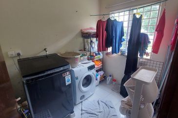 SL 12, Bandar Sungai Long