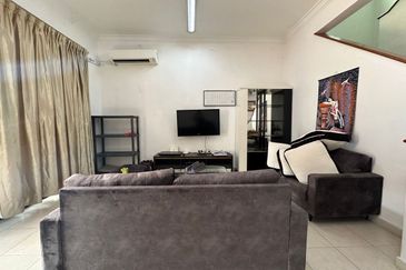 SL 13, Bandar Sungai Long