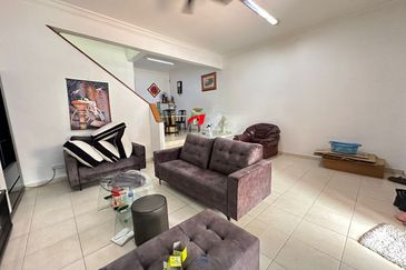 SL 13, Bandar Sungai Long