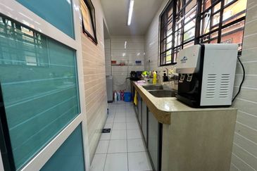 SL 13, Bandar Sungai Long