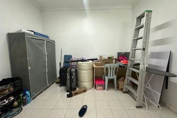 SL 13, Bandar Sungai Long