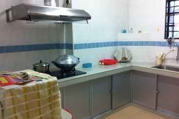 SL 13, Bandar Sungai Long