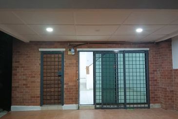 SL 13, Bandar Sungai Long