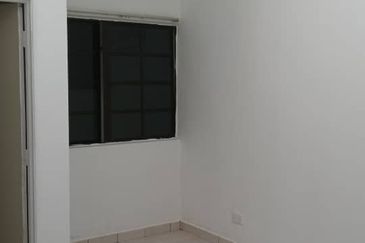 SL 13, Bandar Sungai Long