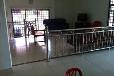 SL 13, Bandar Sungai Long