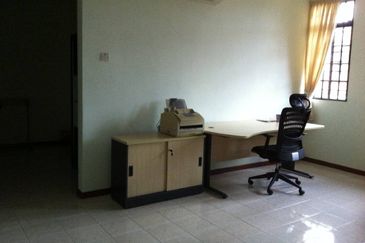 SL 13, Bandar Sungai Long