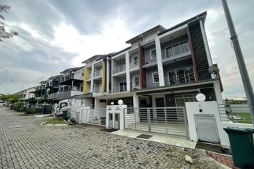 Taman D'Impian Tropika