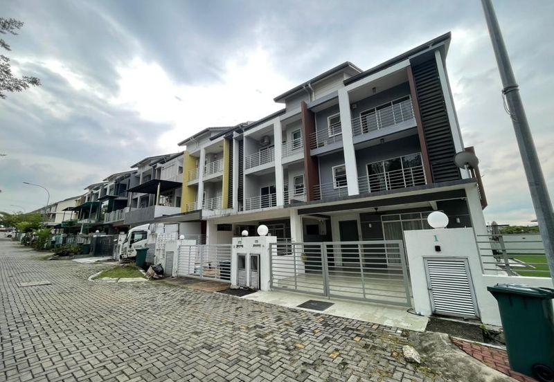 Taman D'Impian Tropika