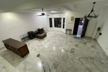 SL7, Bandar Sungai Long