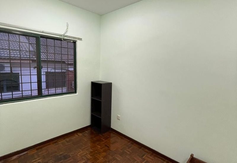 SL7, Bandar Sungai Long