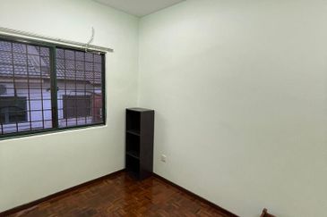 SL7, Bandar Sungai Long