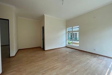 Bandar Tun Hussein Onn