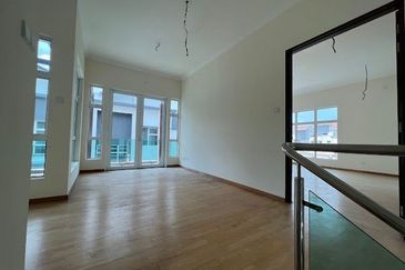 Bandar Tun Hussein Onn