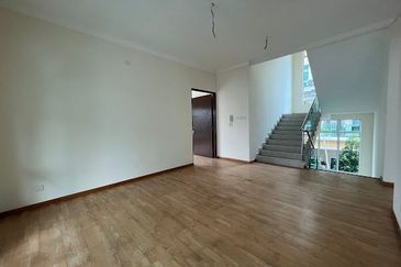 Bandar Tun Hussein Onn