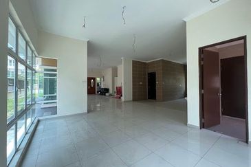 Bandar Tun Hussein Onn